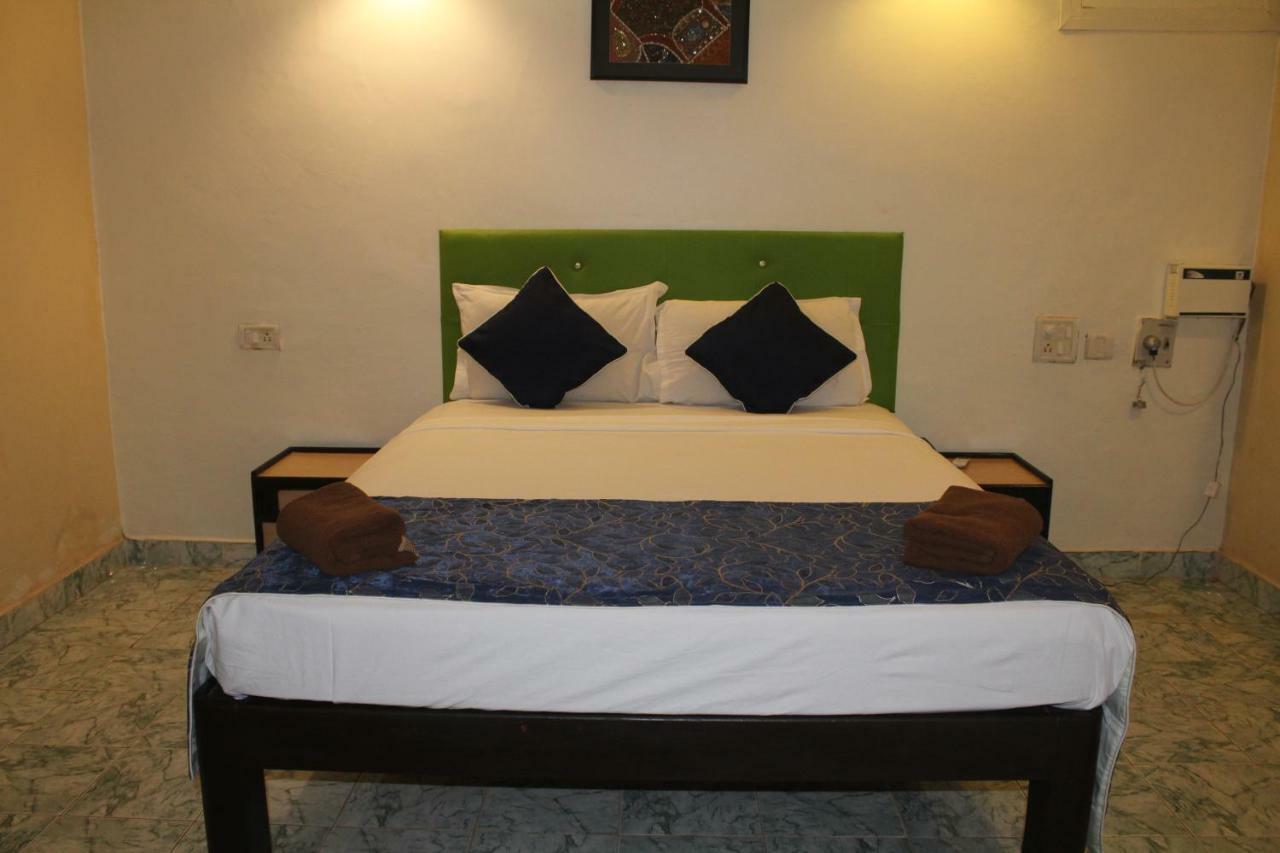 Dona Julia Beach Resort Calangute Dış mekan fotoğraf